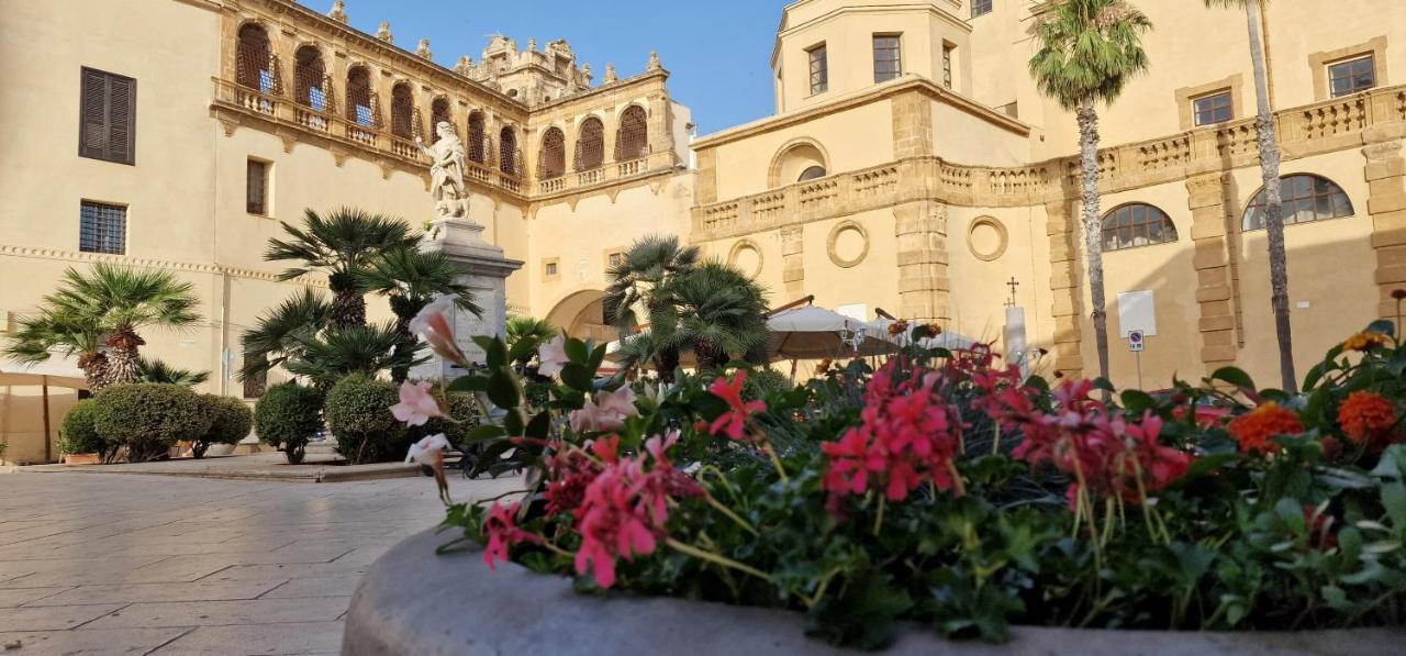 In Piazza Mazara del Vallo Exterior foto