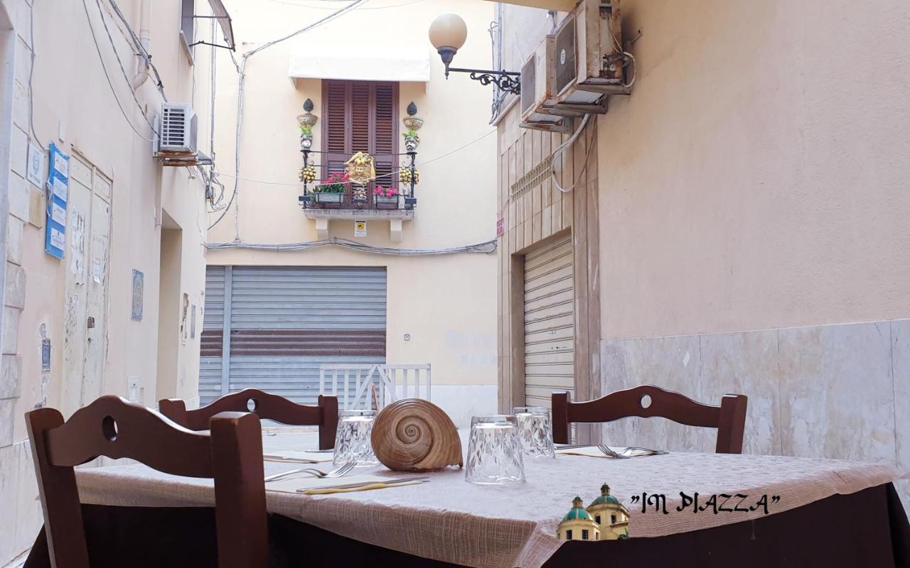 In Piazza Mazara del Vallo Exterior foto